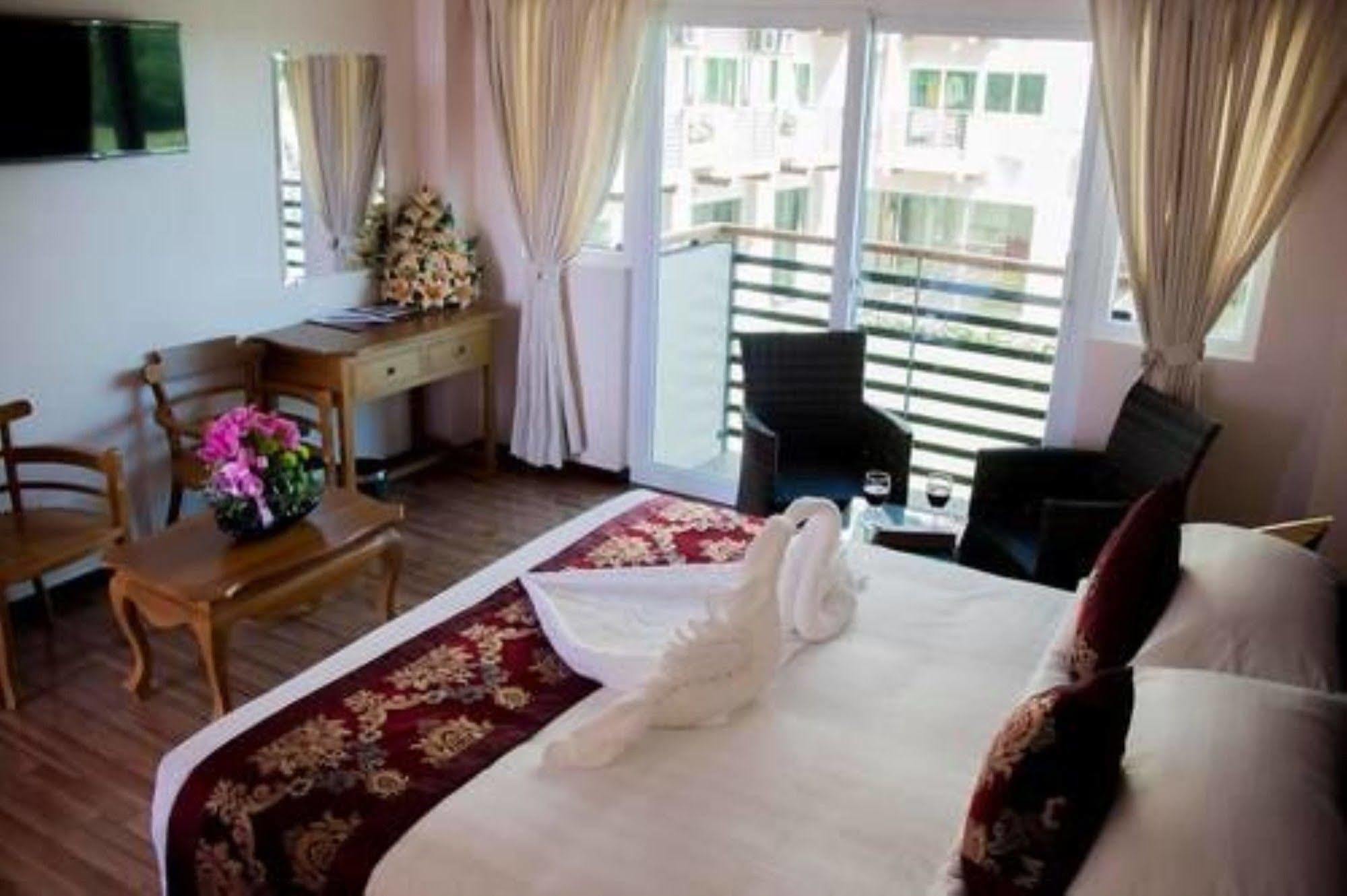 Hotel Sincere Smile Γιανγκόν Εξωτερικό φωτογραφία