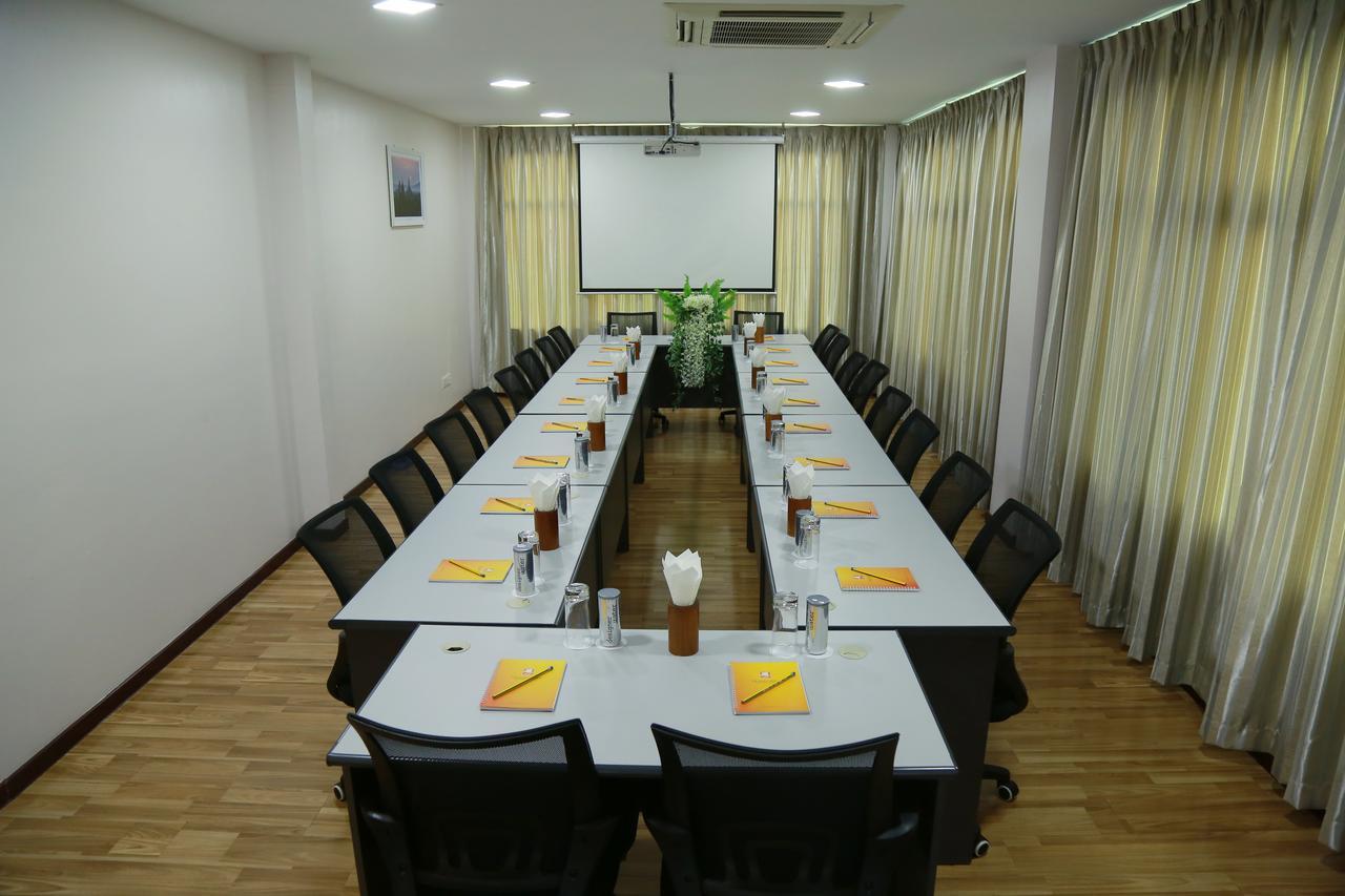 Hotel Sincere Smile Γιανγκόν Εξωτερικό φωτογραφία