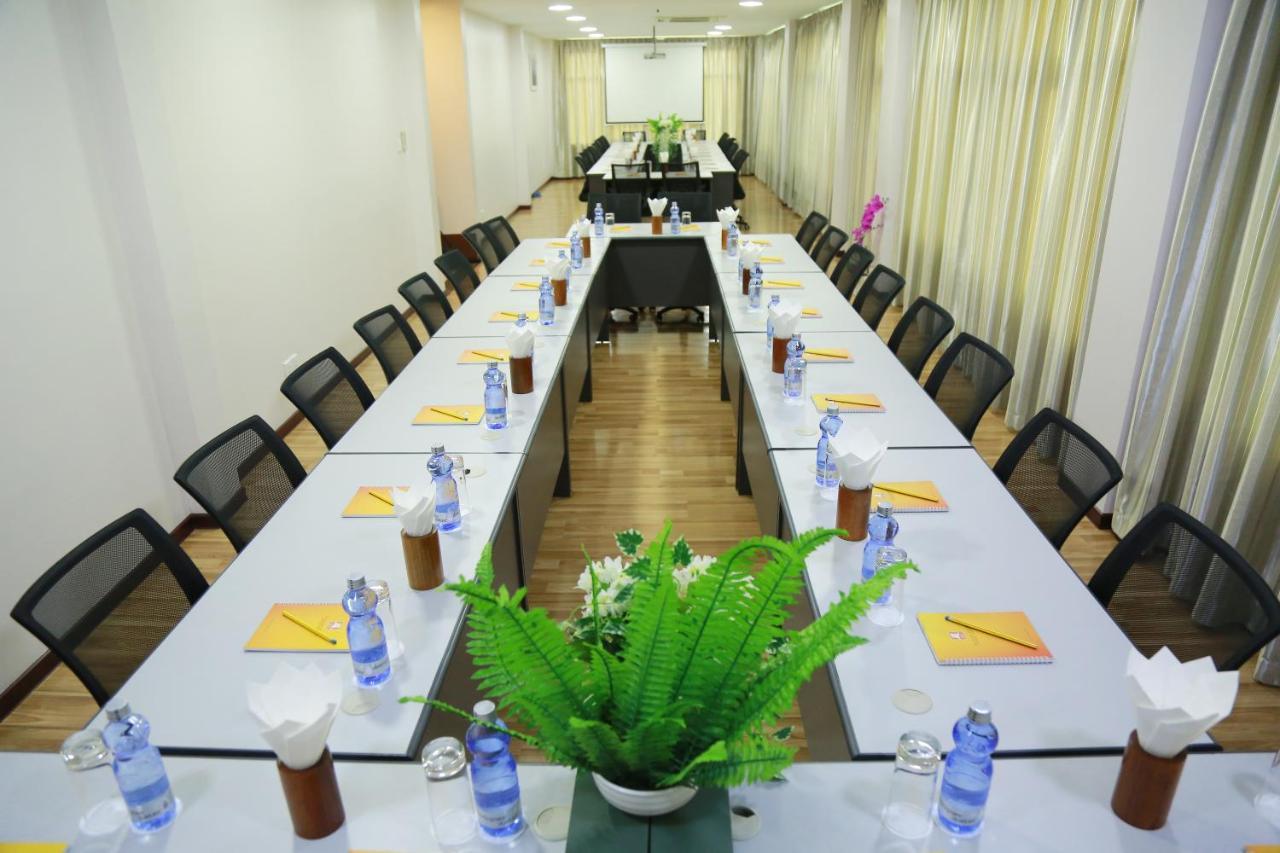 Hotel Sincere Smile Γιανγκόν Εξωτερικό φωτογραφία