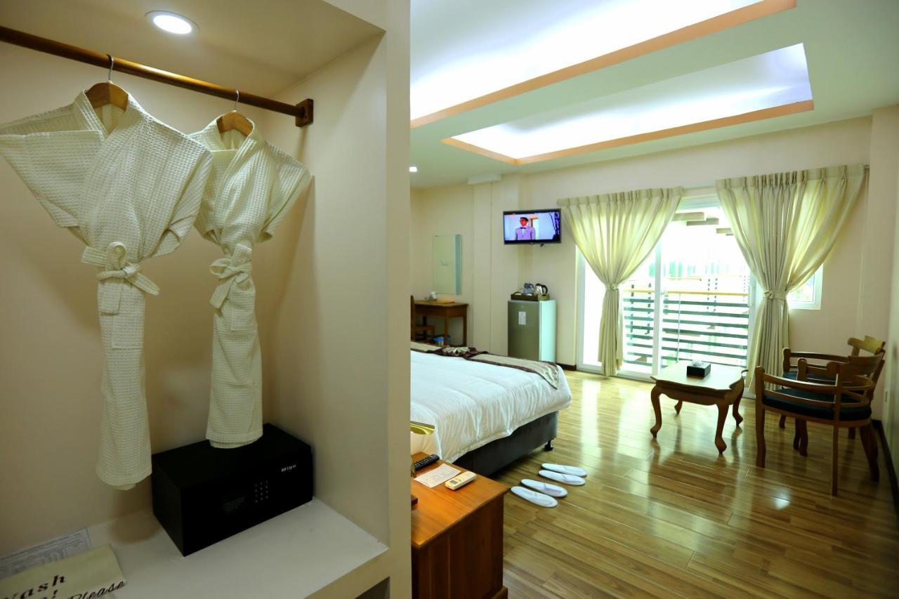 Hotel Sincere Smile Γιανγκόν Εξωτερικό φωτογραφία