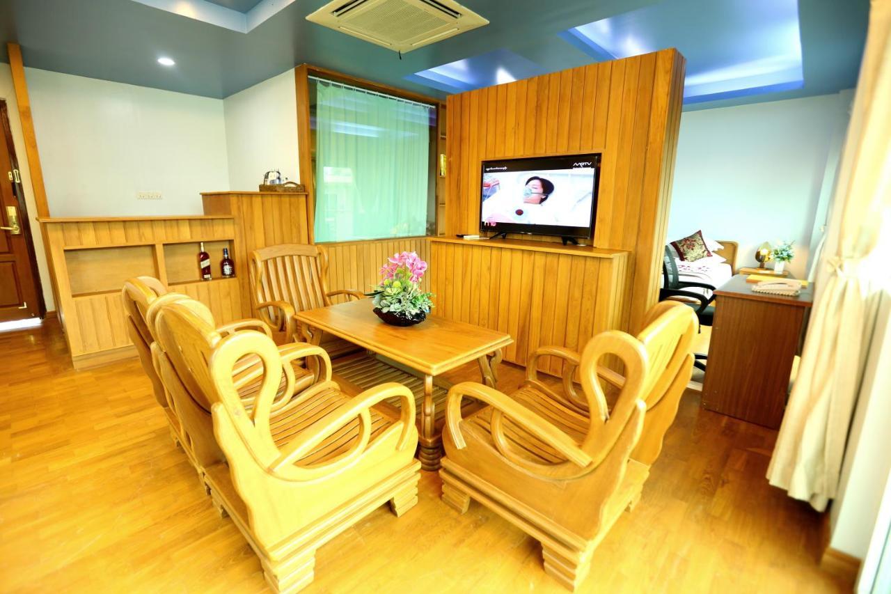 Hotel Sincere Smile Γιανγκόν Εξωτερικό φωτογραφία