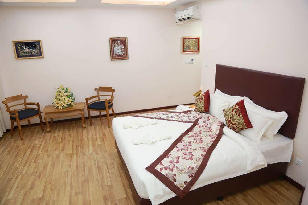 Hotel Sincere Smile Γιανγκόν Εξωτερικό φωτογραφία
